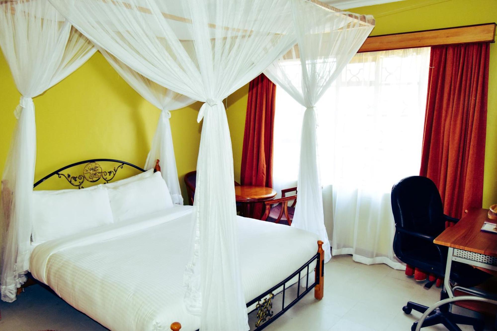 Wagon Wheel Hotel Eldoret Kültér fotó