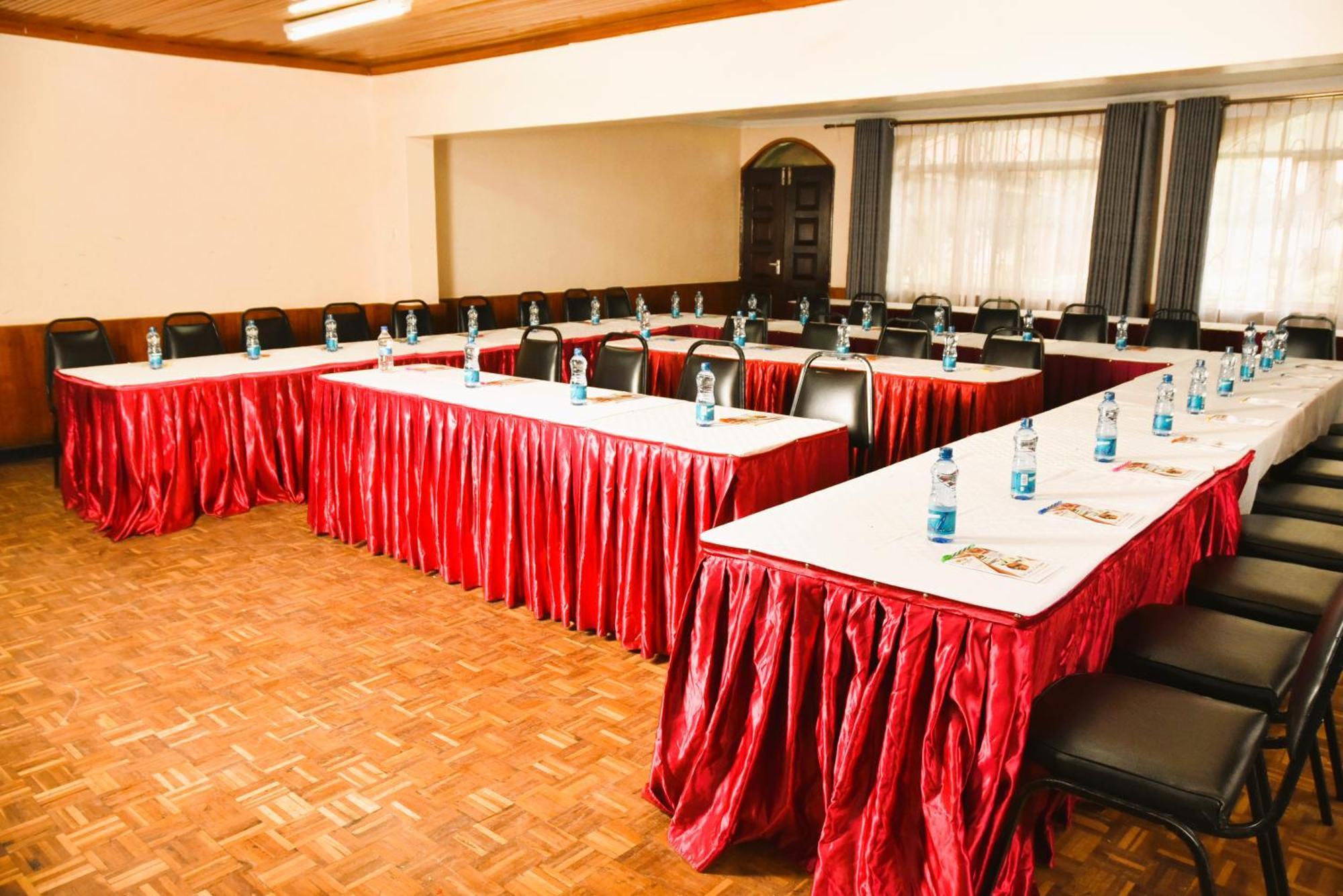 Wagon Wheel Hotel Eldoret Kültér fotó